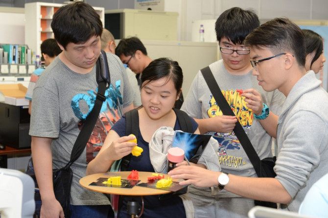 Demonstrations on 3D printing
