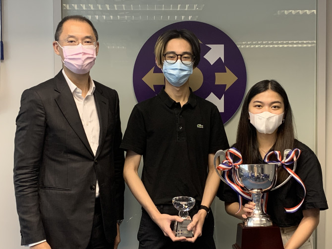 Two members of IMSE teams (Audrey Febrina and Malik Ferrari Vegas) celebrated the championship in the CILTHK Student Day 2022 competition.
